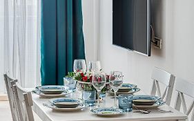 Ultra Central Apartment With Private Terrace